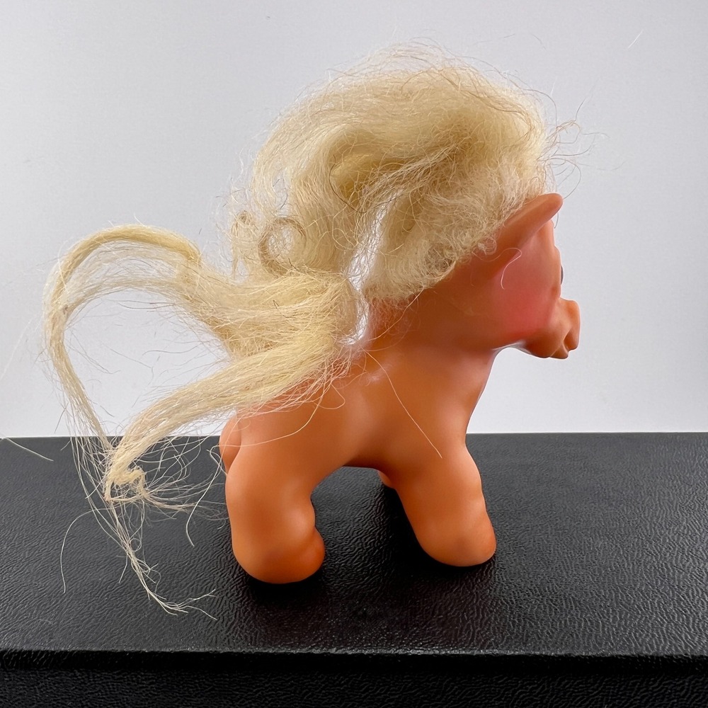 RARE Vintage Denmark Dam Troll Horse Figure Peach Vinyl Blonde Hair Amber Eyes - Picture 3 of 8